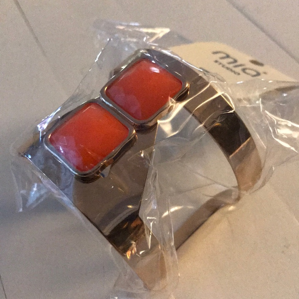 Mia studio by kim min sun Gold cuff bracelet